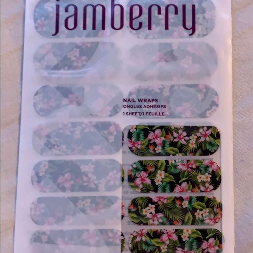 adorable nail wraps!!!